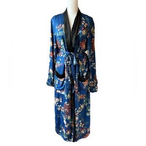 Beautiful ZARA kimono • Size S
